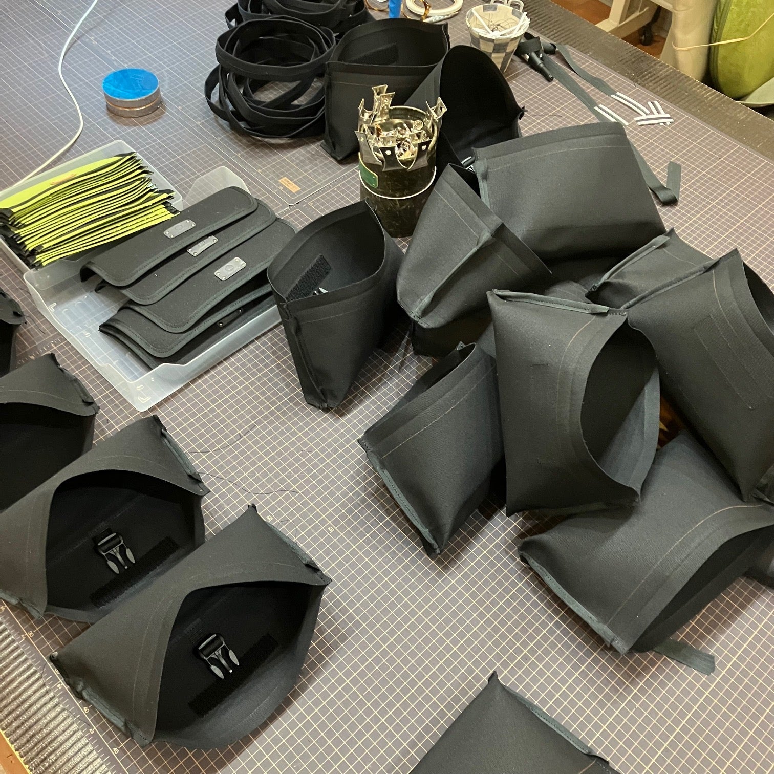 Warum eine handgefertigte Crossbody-Tasche aus Japan die bessere Wahl ist !