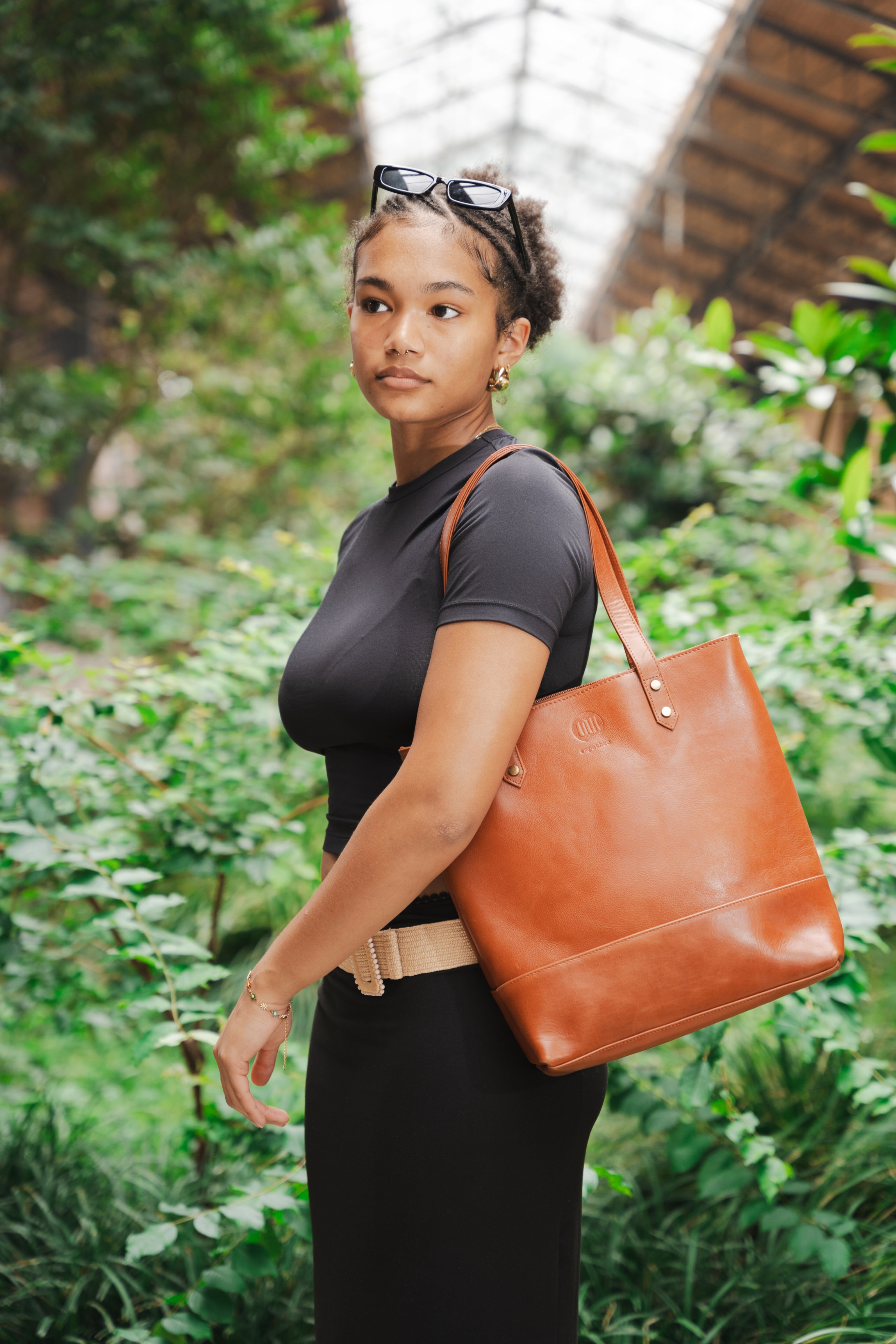 Discover our women's brown leather bag (limited only)