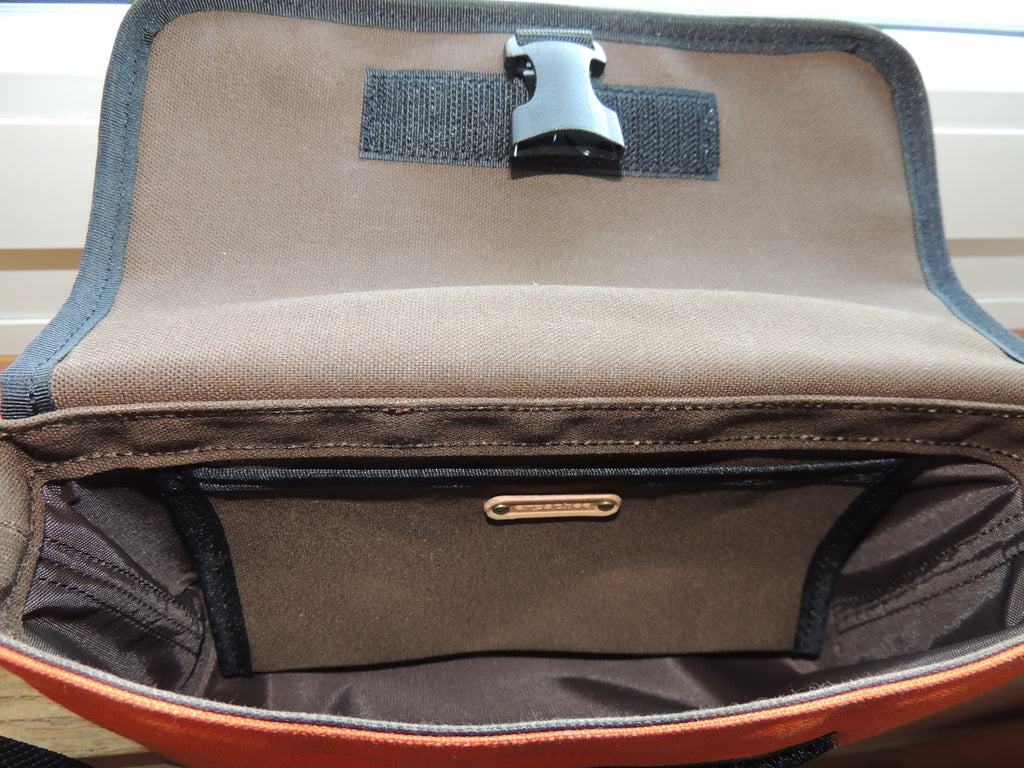 empathee- Lenz Strap Gleis2 (Crossbody)  – Mit Bedacht gestaltet, Handgefertigt in Japan.