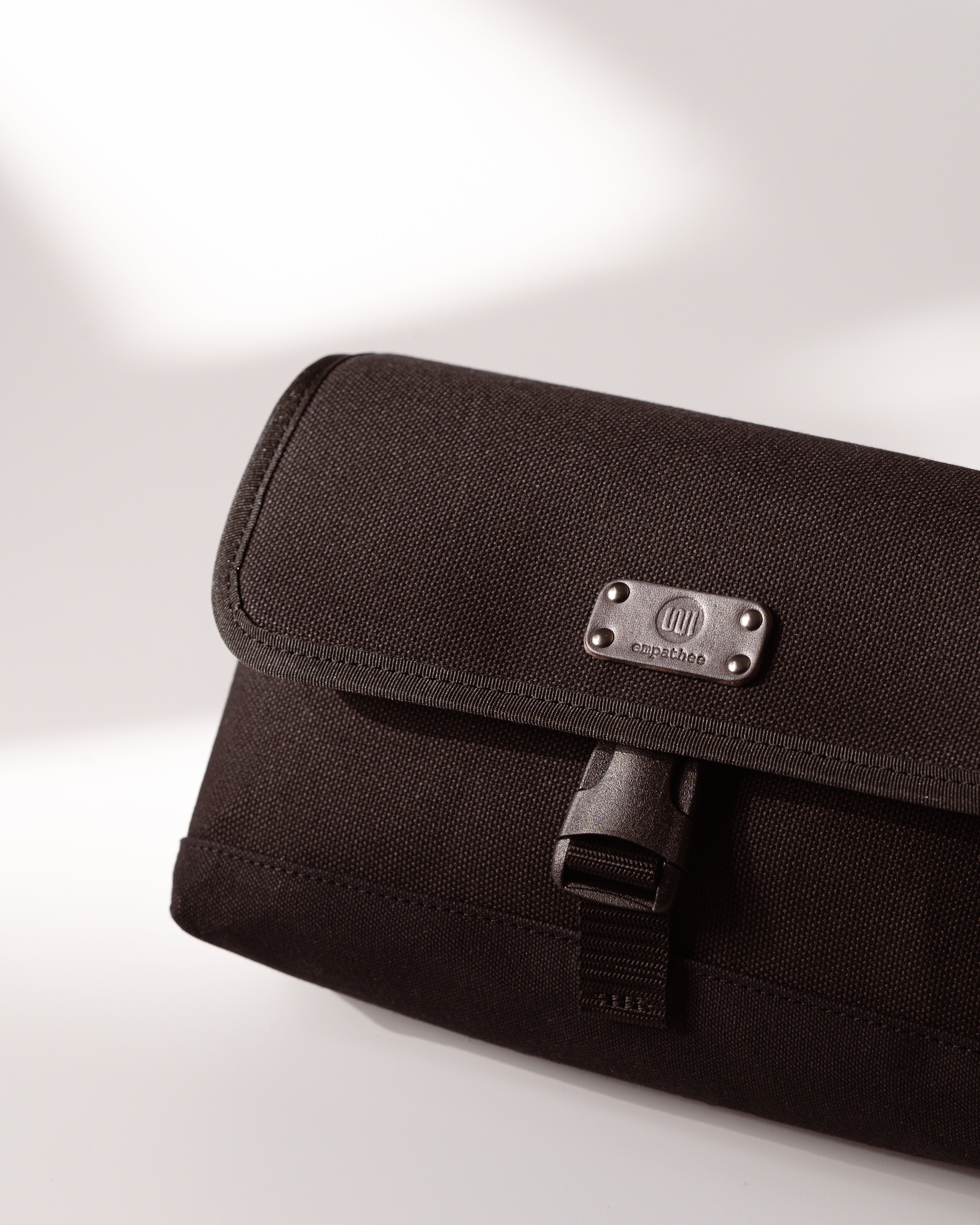 empathee- Lenz Strap Gleis2 (Crossbody)  – Mit Bedacht gestaltet, Handgefertigt in Japan. - empathee 