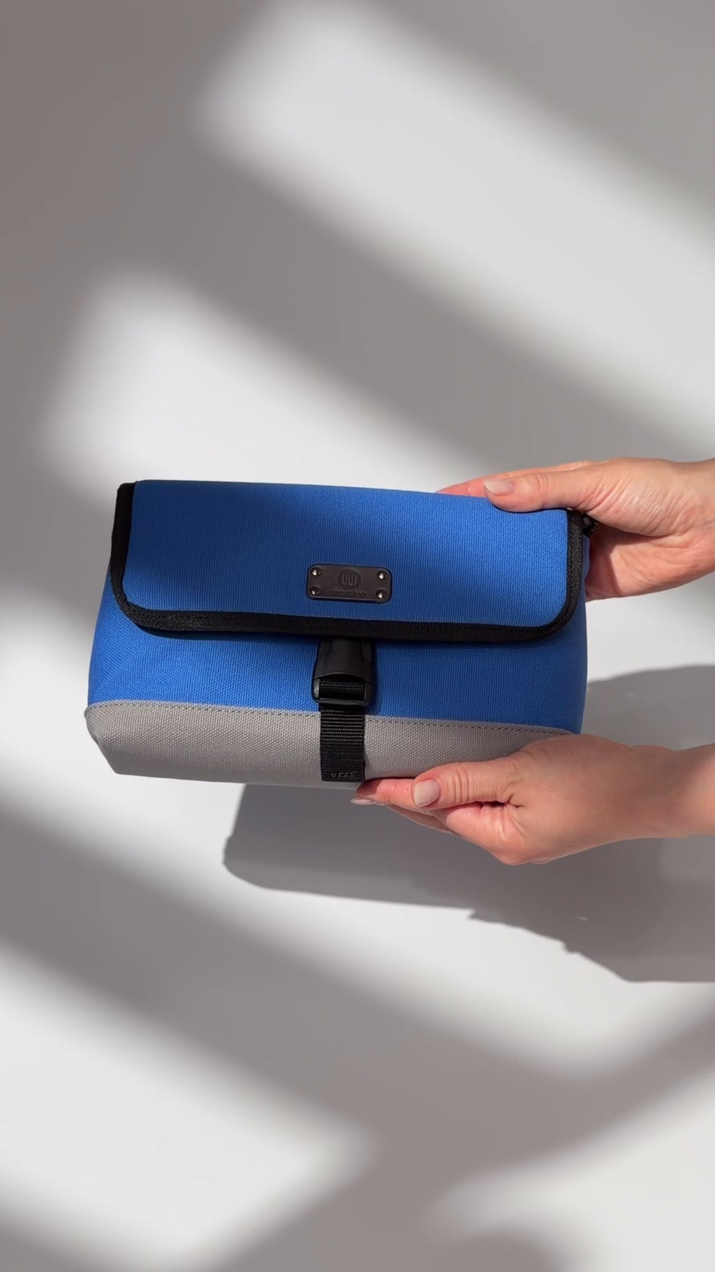 empathee- Lenz Strap Gleis2 (Crossbody)  – Mit Bedacht gestaltet, Handgefertigt in Japan.
